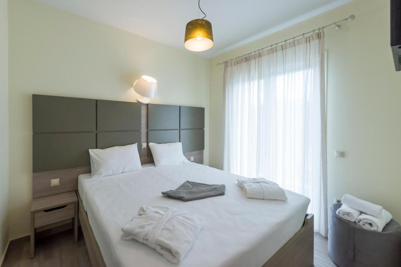 Venus Villa With Private Pool, 2Min To The Beach Finikounta Bagian luar foto